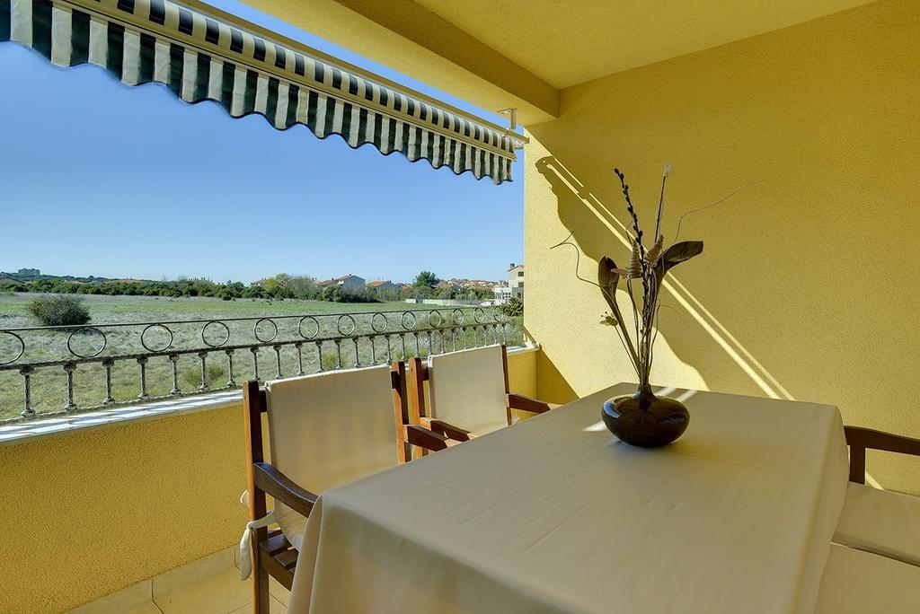 Apartment Bella Pula Exterior foto